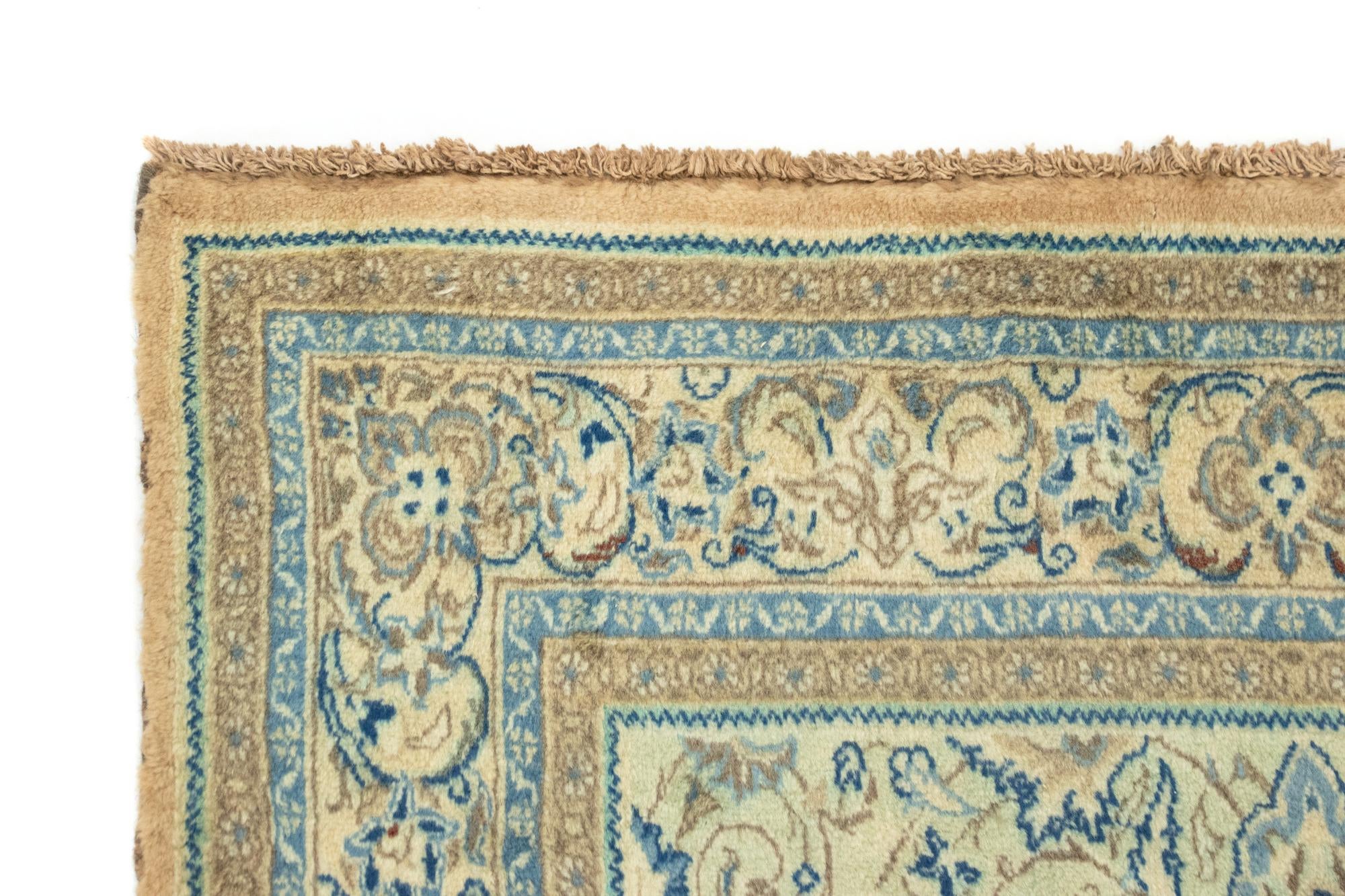 4' 2 x 6' 9 Hand Knotted Sarough Persian Wool Rug