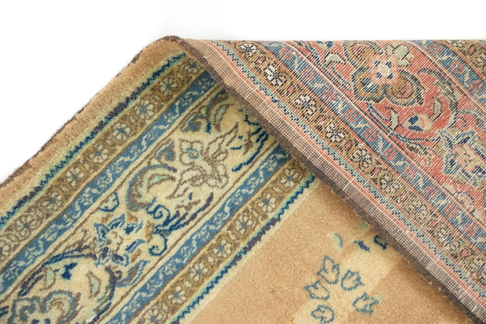 4' 2 x 6' 9 Hand Knotted Sarough Persian Wool Rug