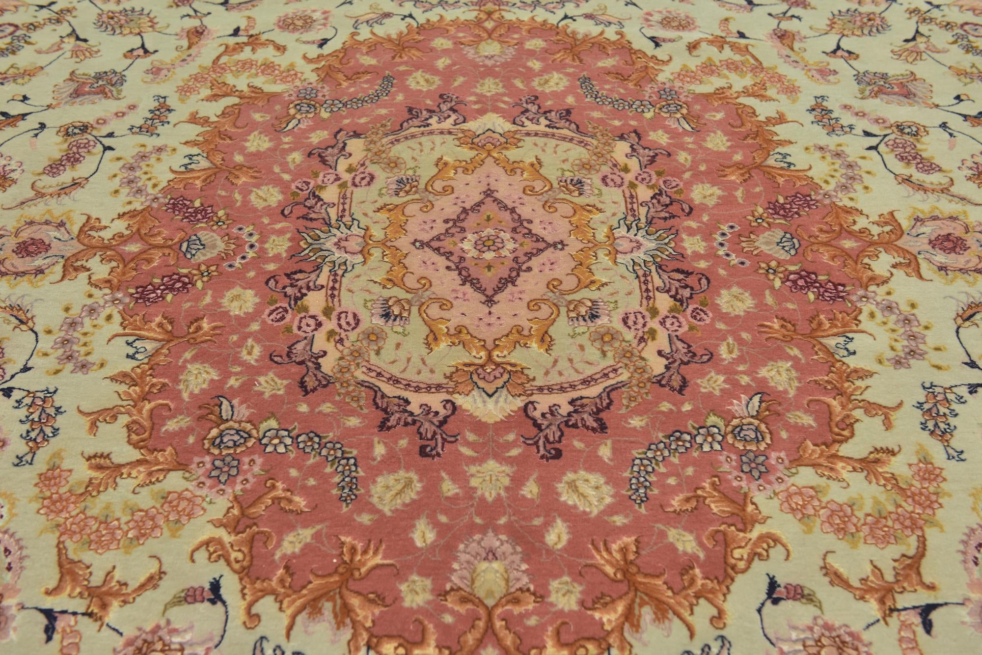 9' 10 x 13' Hand Knotted Tabriz Persian Rug