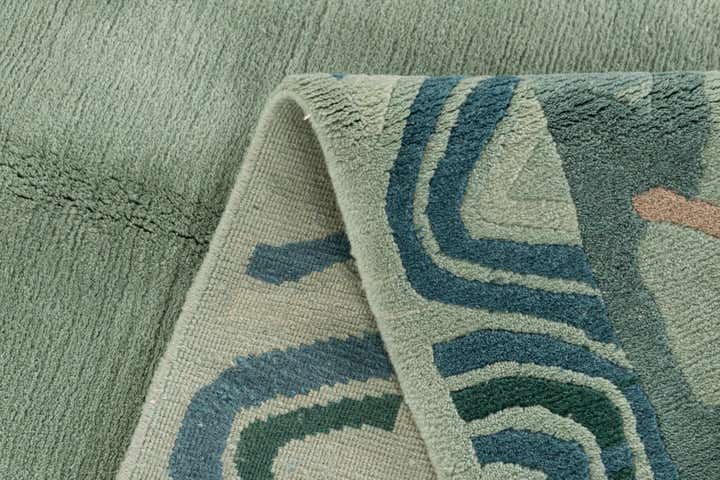 5' 5 x 7' 6 Hand Knotted Tibet Wool Rug