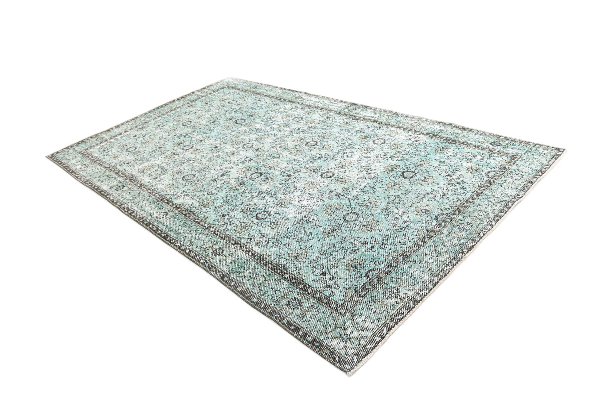 5' 10 x 9' 10 Ultra Vintage Wool Rug