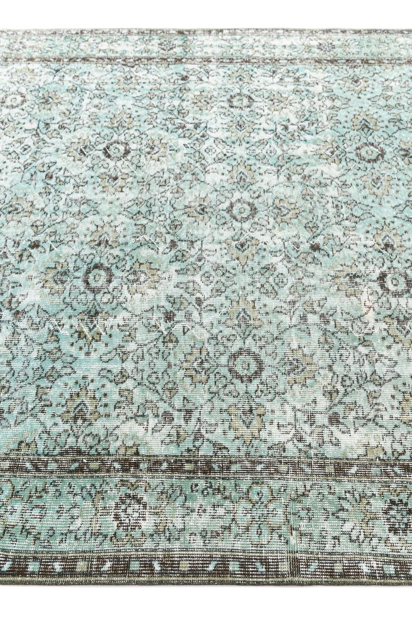 5' 10 x 9' 10 Ultra Vintage Wool Rug