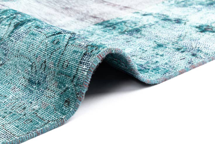 Detail image of 9' 1 x 12' 6 Vintage Royal Wool Rug