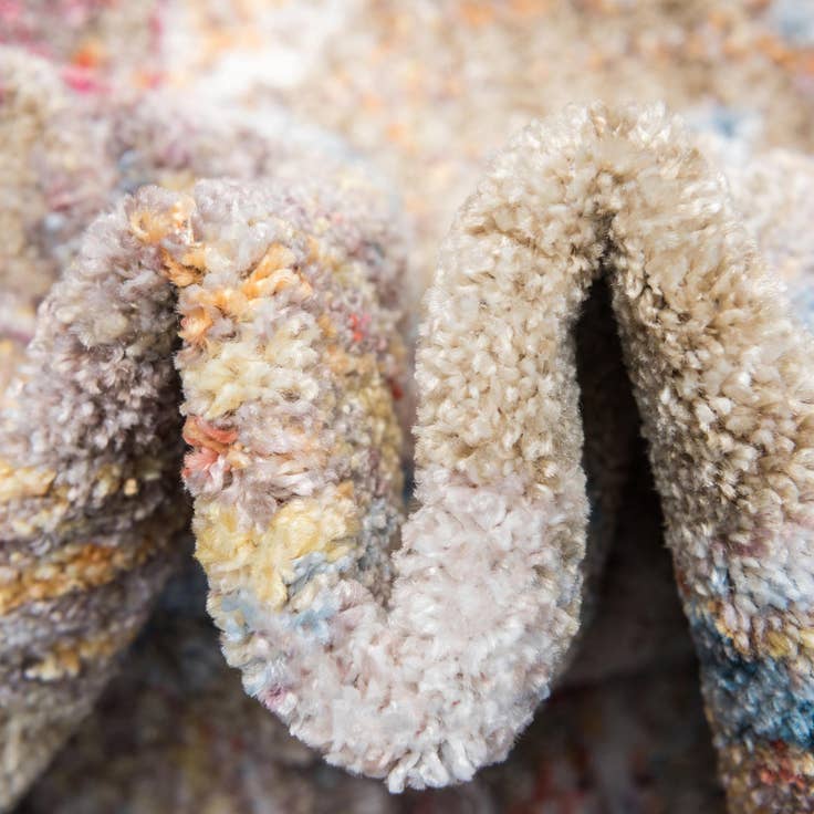 Detail image of 3' 3 x 5' 3 Williamsburg Rug