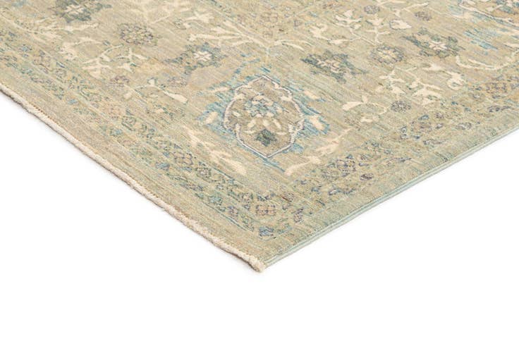 Detail image of 8' 1 x 9' 8 Ziegler Rug