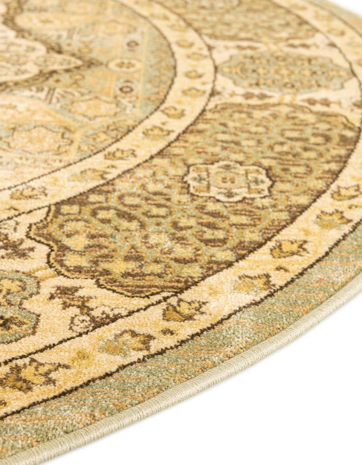 Detail image of 6' x 6' Amina Round Rug