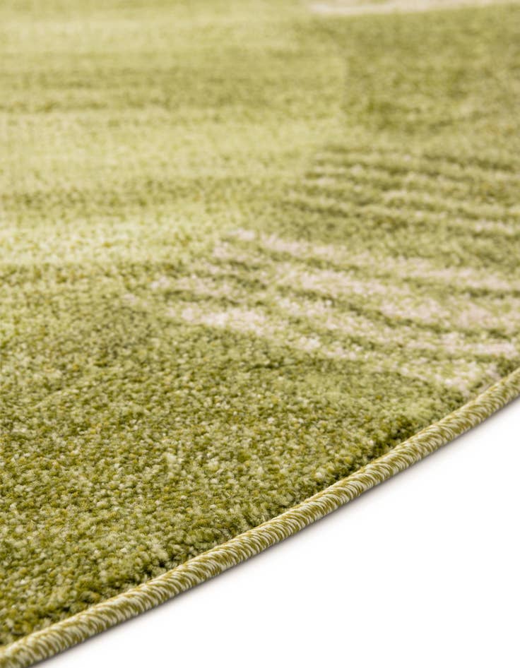 Detail image of 7' 10 x 7' 10 Angelica Round Rug
