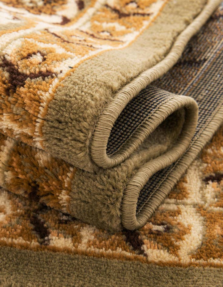 Detail image of 7' 10 x 7' 10 Classic Aubusson Round Rug