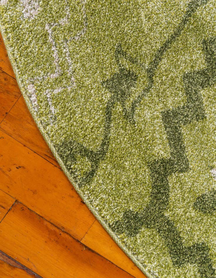 Detail image of 8' x 8' Damask Round Rug