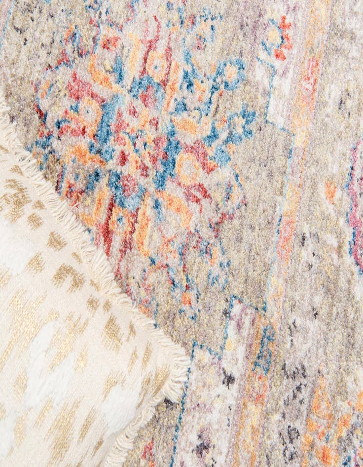 Detail image of 3' 3 x 3' 3 Madrid Round Rug