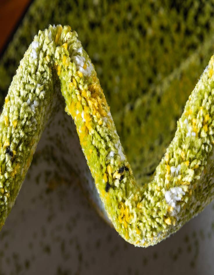 Detail image of 6' x 6' Tuscany Round Rug