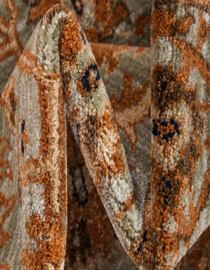 Detail image of 2' 2 x 6' Charlestown Runner Rug