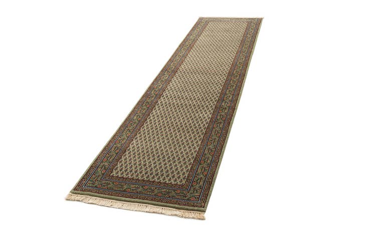 Detail image of 2' 8 x 11' 5 Mir Wool Runner Rug