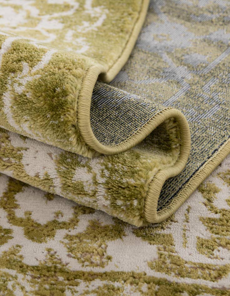 Detail image of 2' 7 x 10' Modern Classical Runner Rug