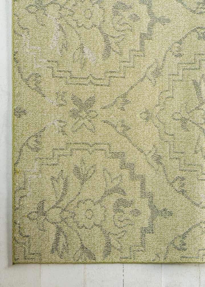 8' x 8' Damask Square Rug