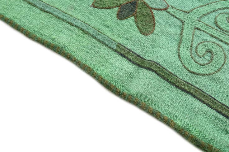 Detail image of 5' 4 x 6' Hand Woven Kilim Suzani Wool Square Rug