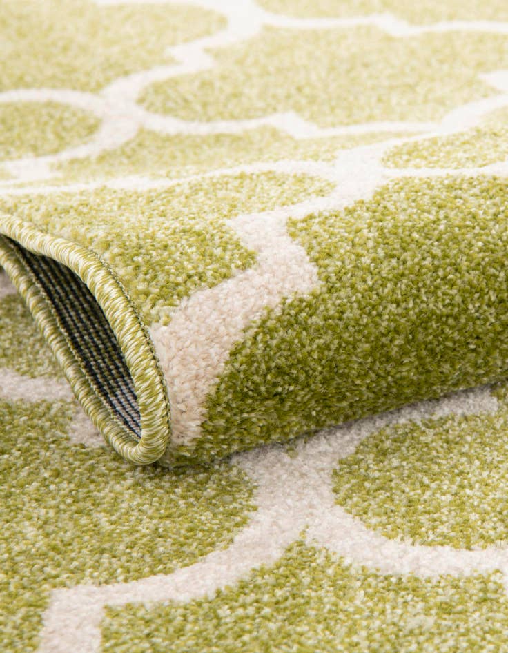 Detail image of 6' x 6' Lattice Square Rug