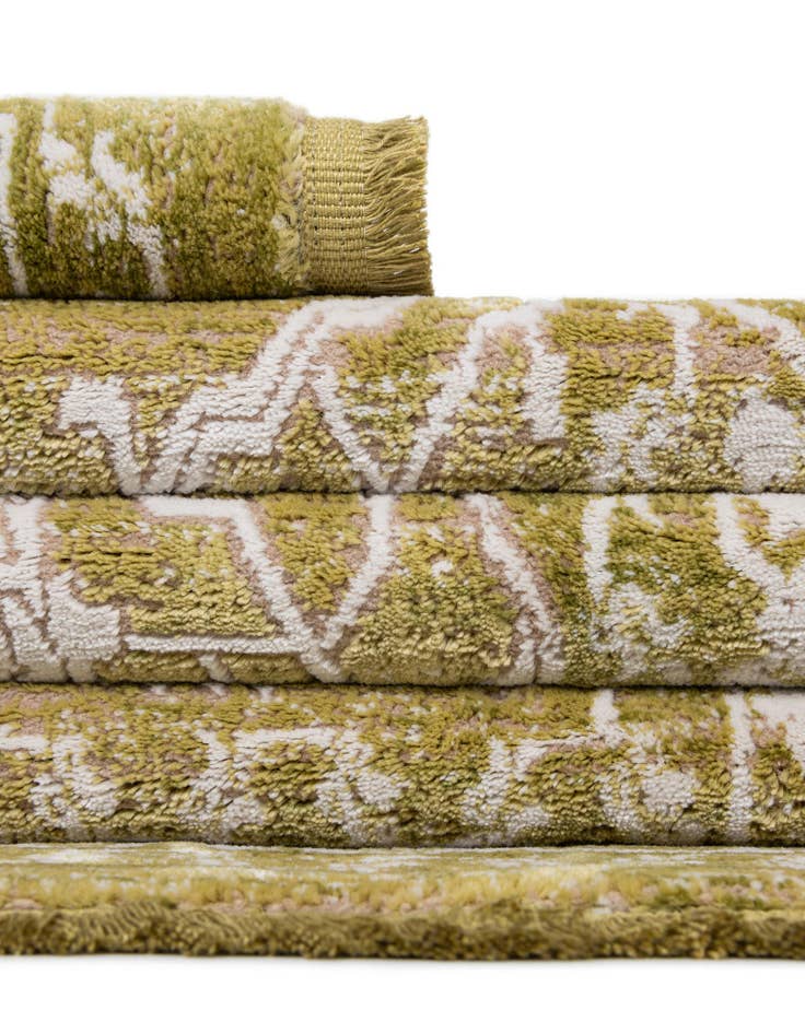 Detail image of 6' x 6' Modern Classical Square Rug