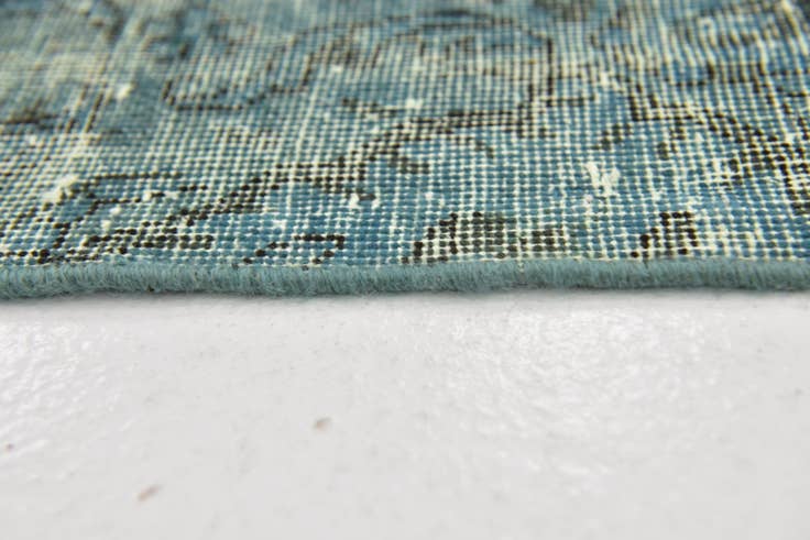 Detail image of 4' x 4' 10 Hand Knotted Ultra Vintage Persian Wool Square Rug