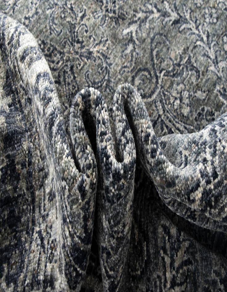 Detail image of  8' 9 x 12' 4 Ziegler Wool Rug