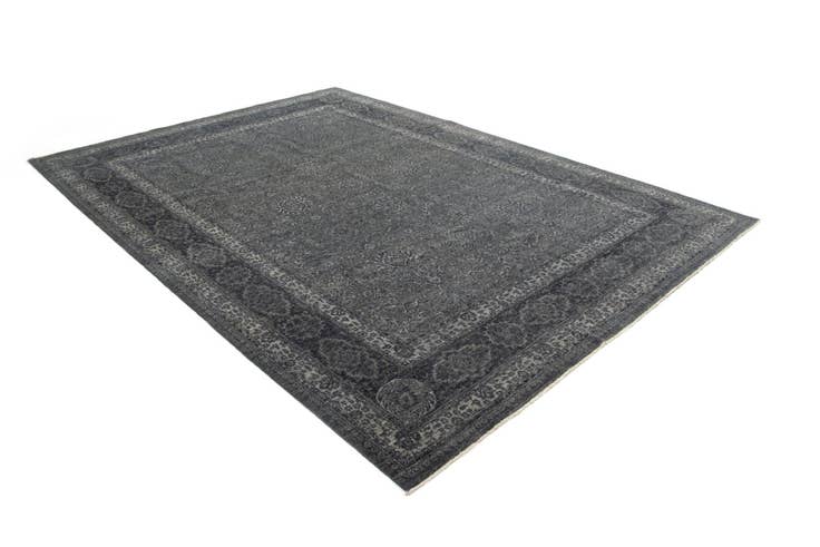 Detail image of 8' 9 x 12' 4 Ziegler Wool Rug