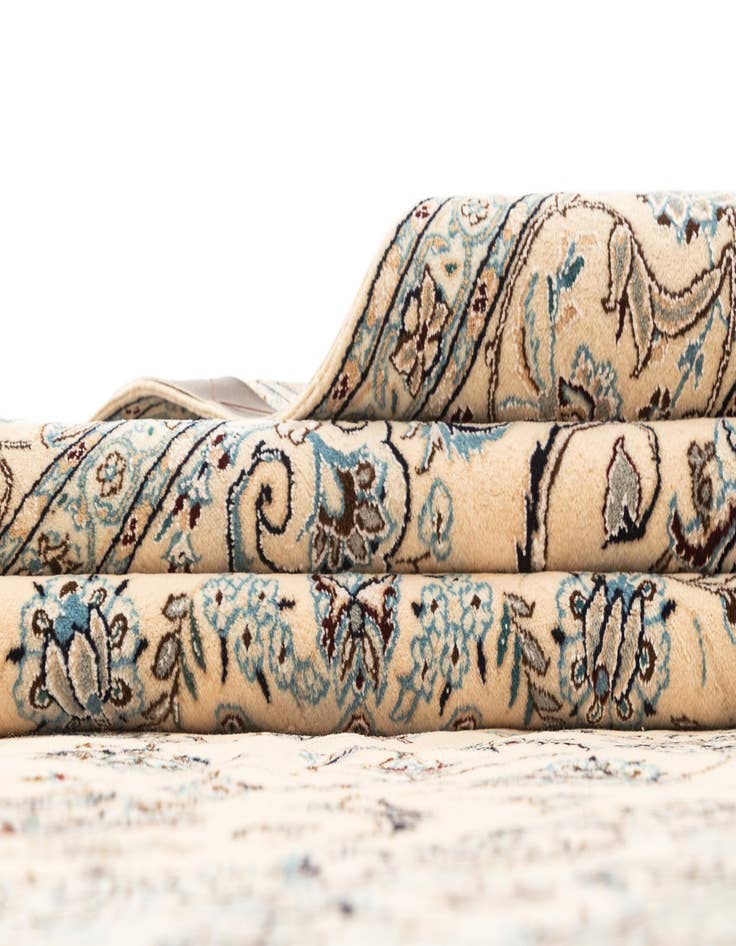 Detail image of 6' 8 x 10' 6 Hand Knotted Nain Rug