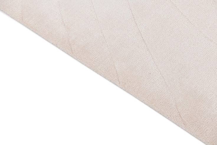 Detail image of 6' 8 x 9' 8 Hand Knotted Darya Wool Rug