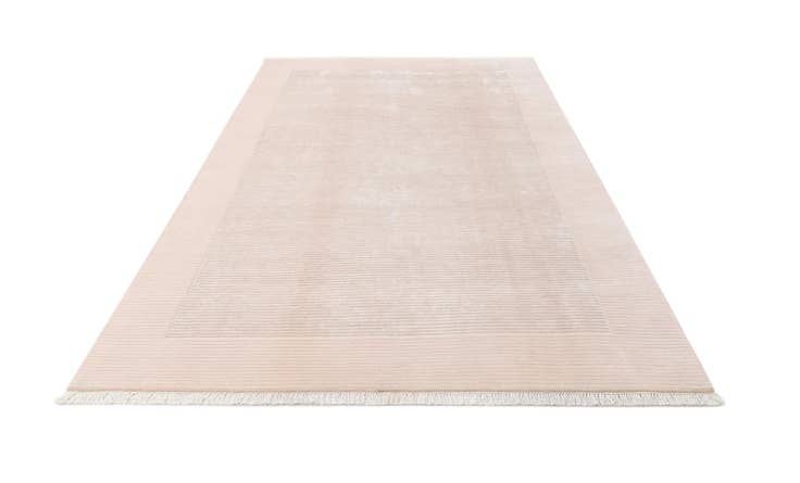 Detail image of 6' 5 x 9' 11 Hand Knotted Darya Wool Rug