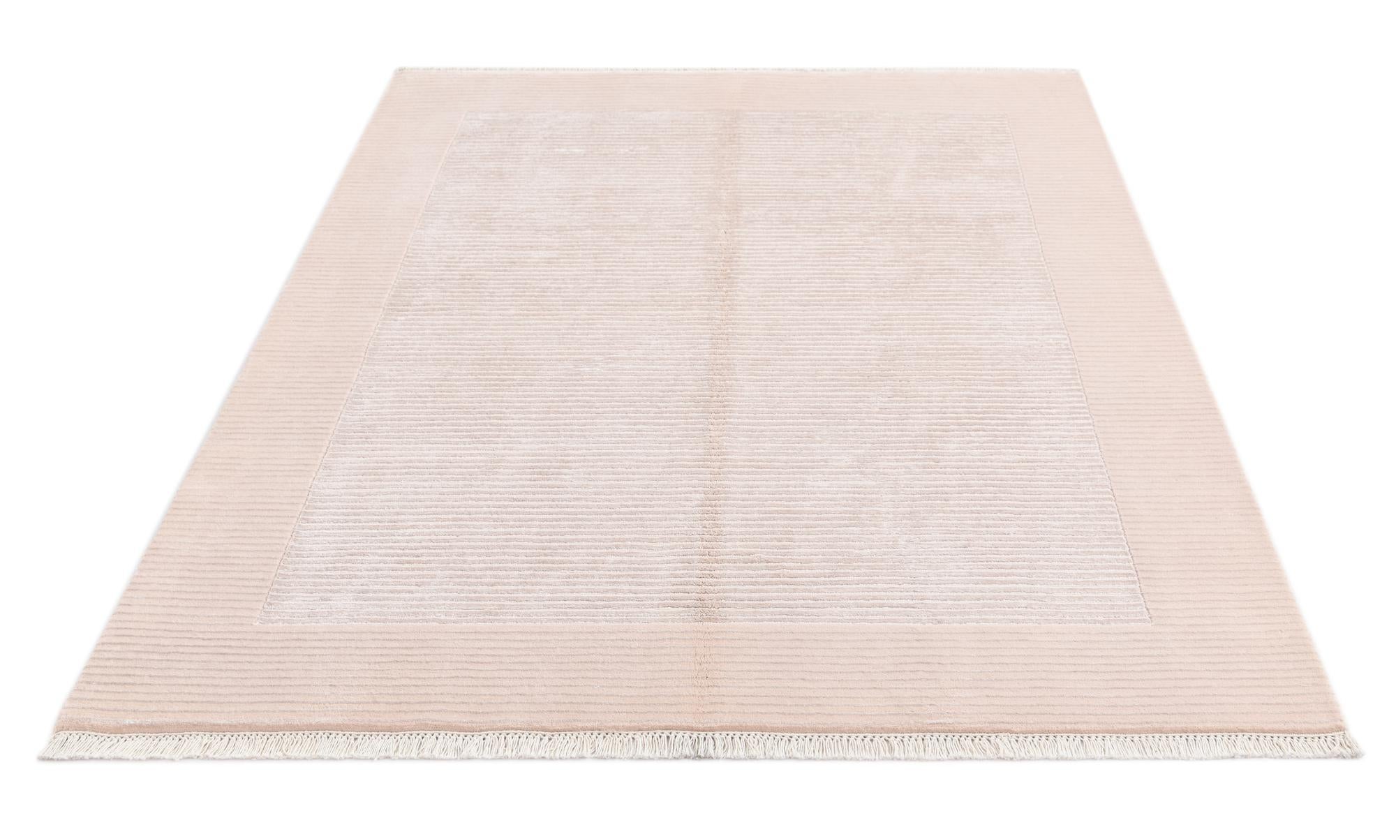 4' 11 x 6' 9 Hand Knotted Darya Wool Rug
