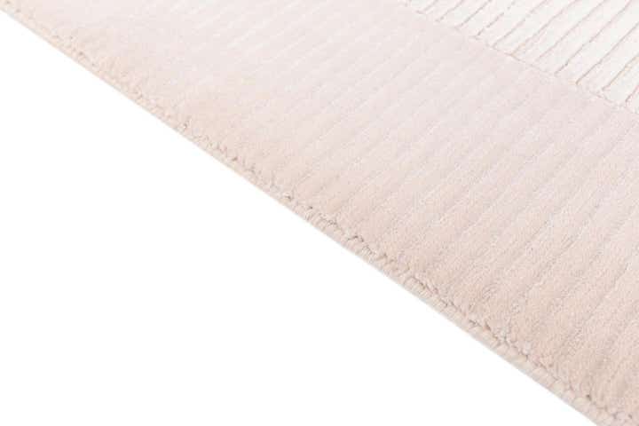 4' 11 x 6' 9 Hand Knotted Darya Wool Rug