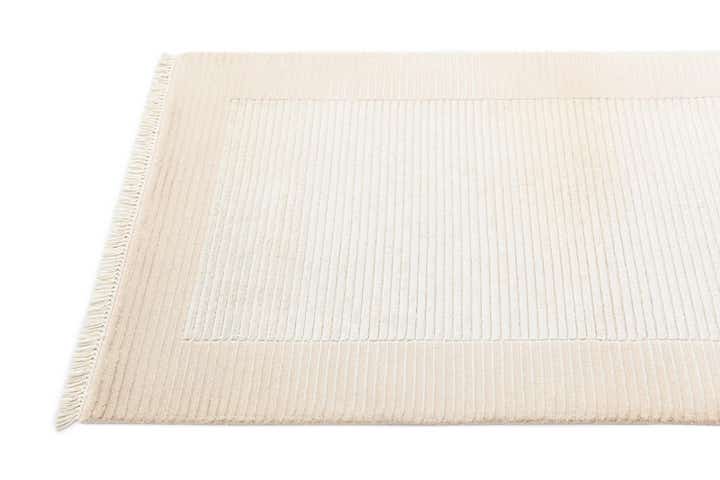 2' 7 x 4' 11 Hand Knotted Darya Wool Rug