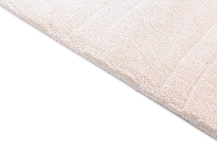 Detail image of 2' 9 x 5' Hand Knotted Darya Wool Rug