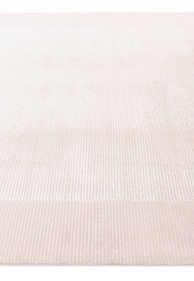 Detail image of 6' 7 x 9' 11 Hand Knotted Darya Wool Rug