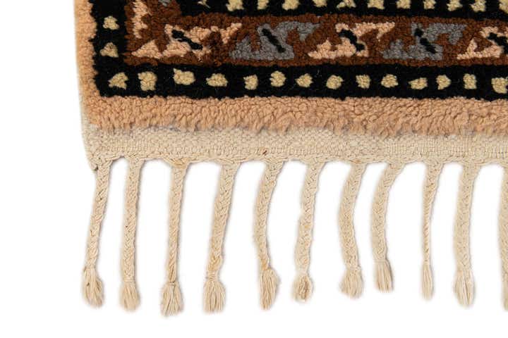 2' 8 x 4' 7 Hand Knotted Fars Wool Rug