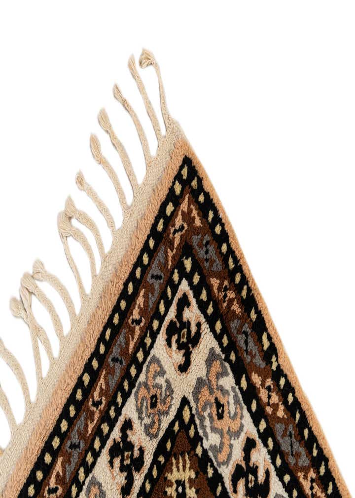 2' 8 x 4' 7 Hand Knotted Fars Wool Rug