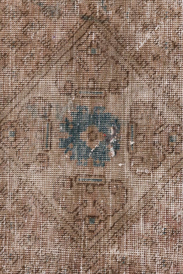 Detail image of 3' 3 x 5' 1 Hand Knotted Ultra Vintage Persian Wool Rug