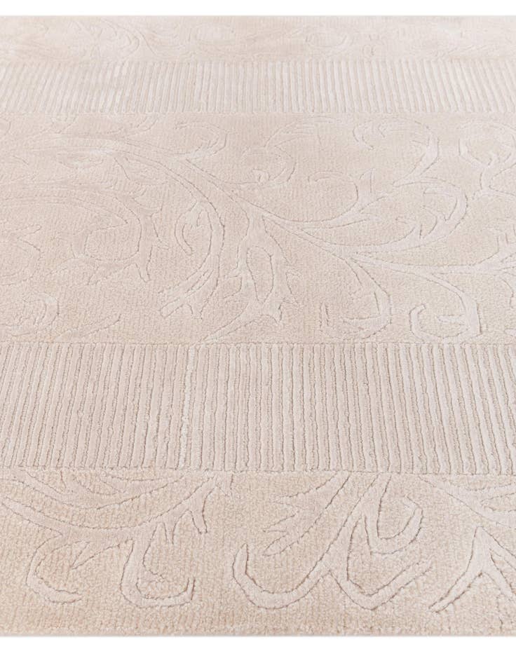 Detail image of 3' 3 x 13' 1 Hand Knotted Darya Wool Runner Rug