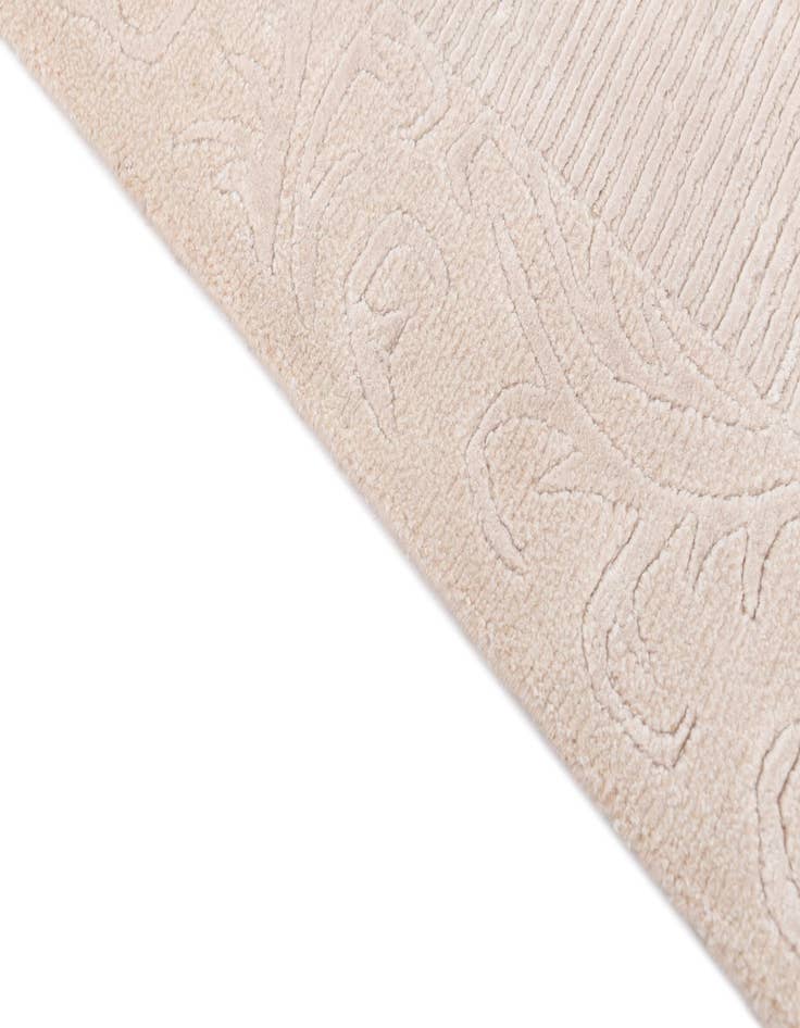 Detail image of 3' 3 x 13' 1 Hand Knotted Darya Wool Runner Rug