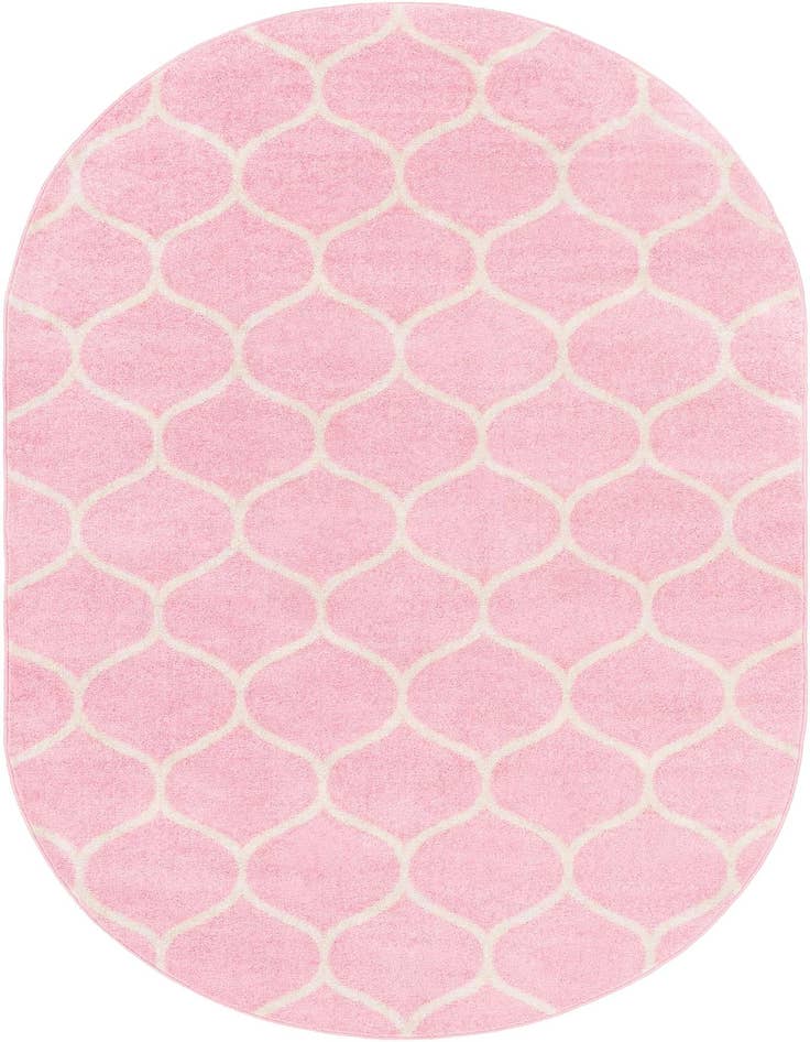 Detail image of 4' x 6' Lattice Frieze Oval Rug