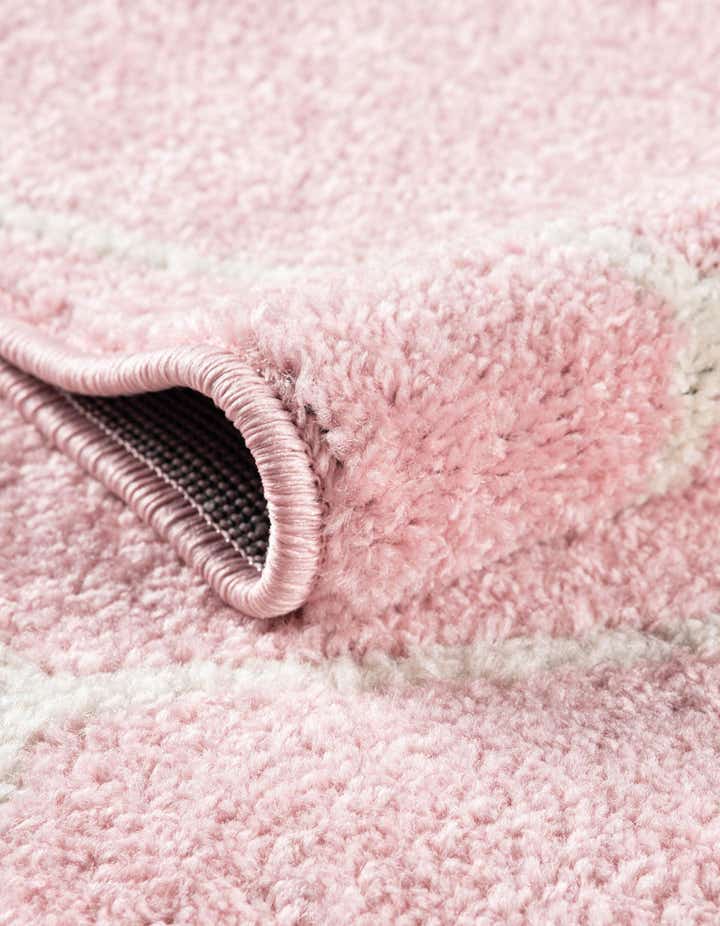 3' x 5' 3 Lattice Frieze Oval Rug