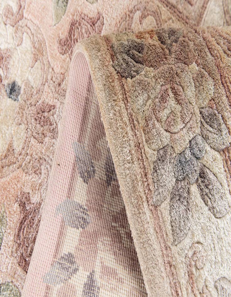 Detail image of 2' 4 x 4' Hand Knotted Carved Pekin Rug