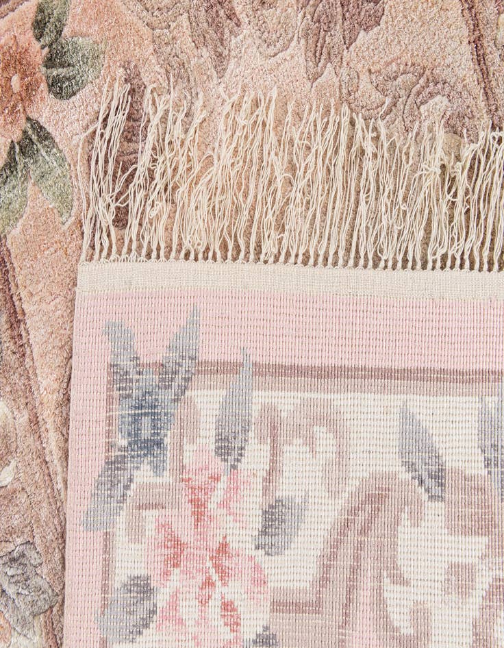 Detail image of 2' 4 x 4' Hand Knotted Carved Pekin Rug