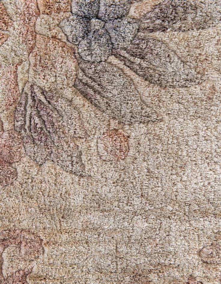 Detail image of 2' 4 x 4' Hand Knotted Carved Pekin Rug