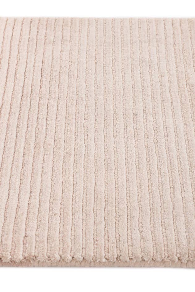 Detail image of 1' 8 x 3' 1 Hand Knotted Darya Wool Rug