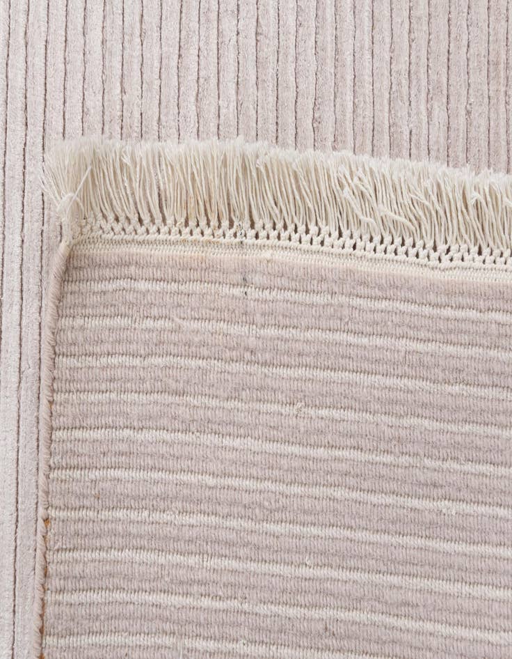 Detail image of 8' 1 x 11' 6  Hand Knotted Darya Wool Rug