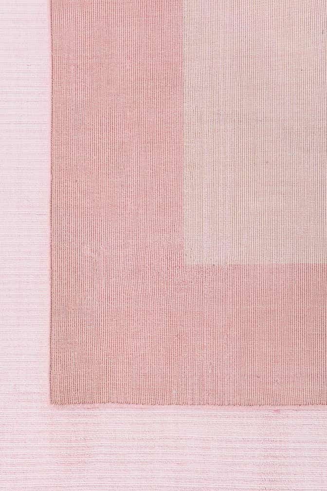 5' 5 x 7' 8 Darya Rug