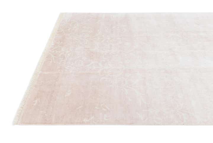 5' 7 x 7' 10 Hand Knotted Darya Wool Rug