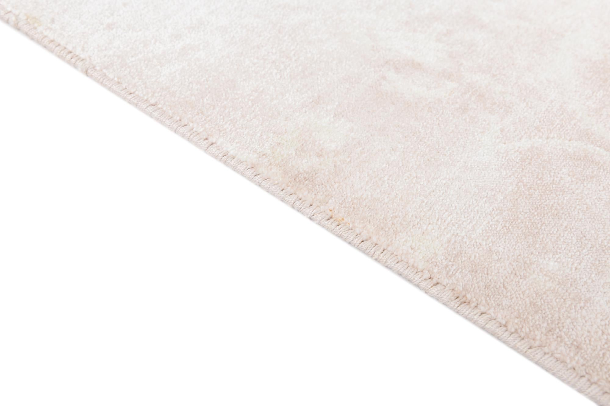 2' 7 x 4' 10 Hand Knotted Darya Wool Rug