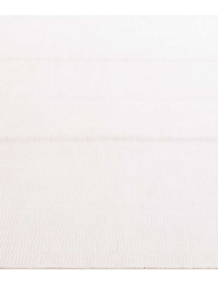 5' 7 x 7' 8 Hand Knotted Darya Wool Rug