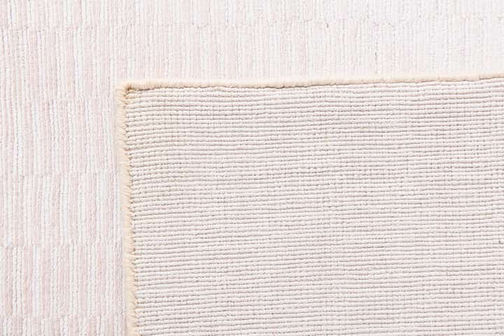5' 7 x 7' 8 Hand Knotted Darya Wool Rug